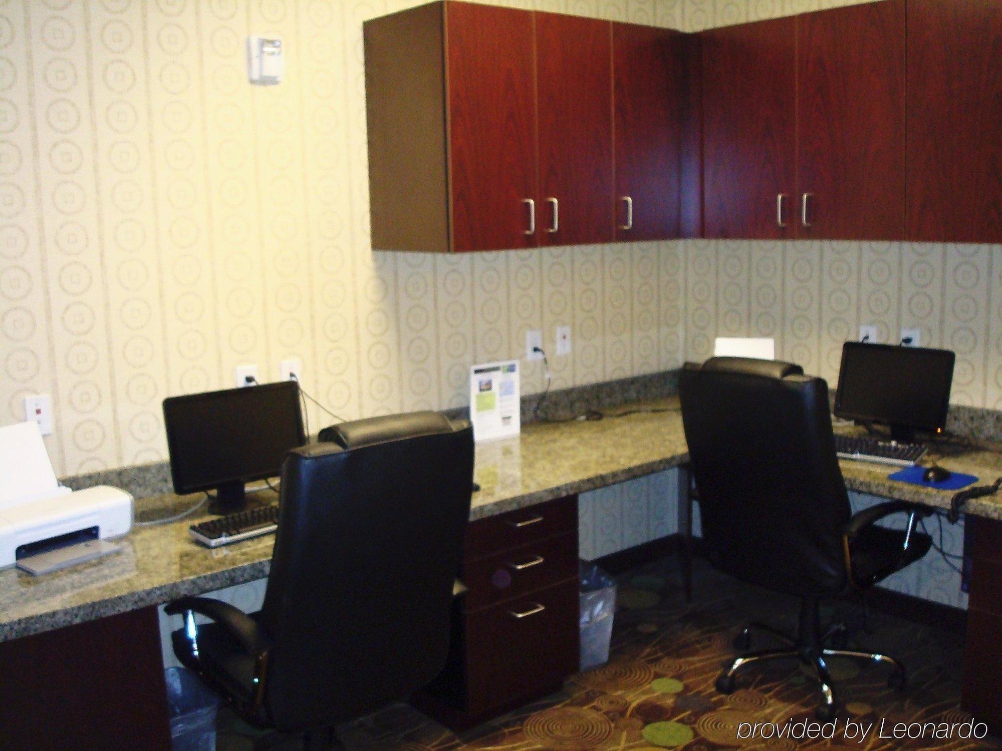 Holiday Inn Express & Suites Clovis Fresno Area By Ihg Facilidades foto